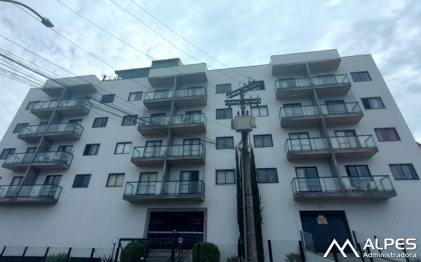 Apartamento de quarto e sala, amplo, próximo a faculdade, com elevado e garagem.