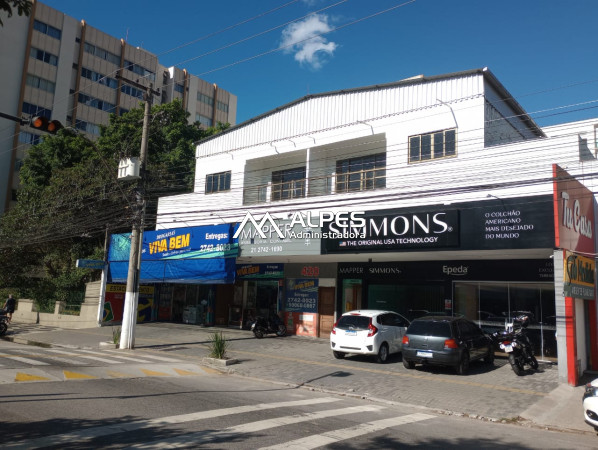 Excelente Sobreloja para Locação, em bairro nobre, ampla e arejada.  Em boa localização, na avenida principal, de fácil acesso.