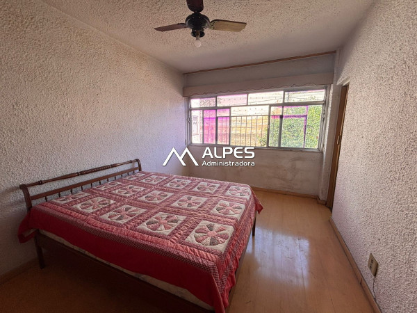 Conjugado mobiliado próximo a faculdade e localizado na avenida principal.