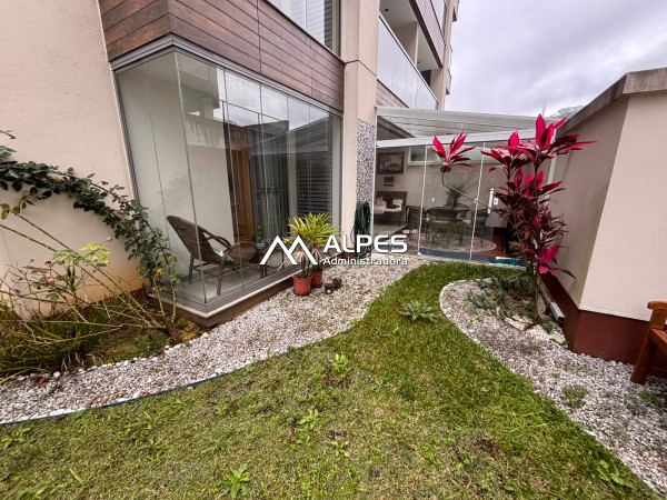 Apartamento alto padrão, todo mobiliado, com Garden em Taumaturgo!!
